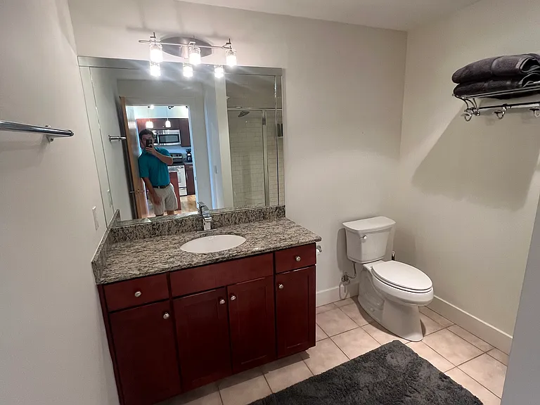 350 E Short St #423 — Photo 4