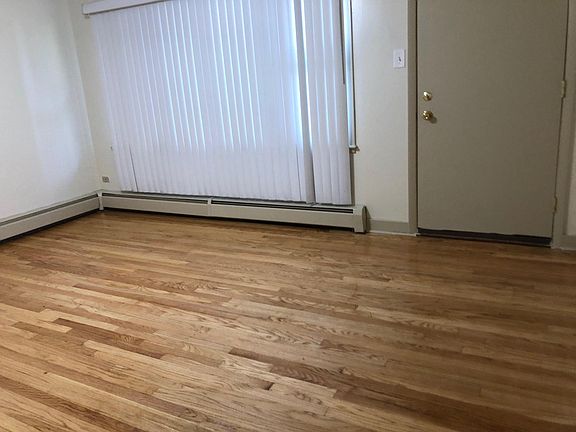 4th image of 27 King Arthur Ct APT 3