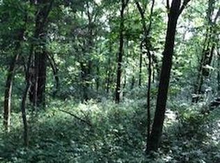 W Storybrook Rd, Hanover, IL 61041