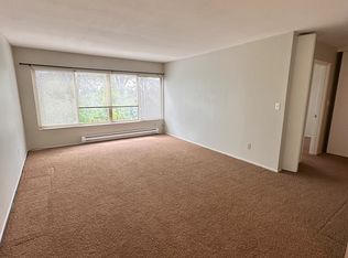 1307 E John St APT 304, Seattle, WA 98102