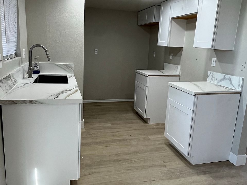 1st image of 20460 Rimrock Rd APT 1