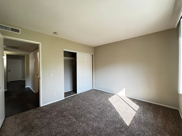 17740 Scherzinger Ln — Photo 56