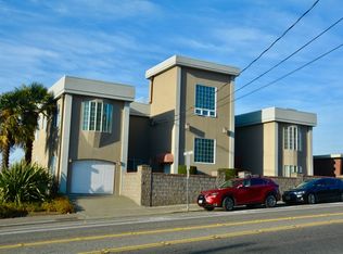 5770 SW Admiral Way #2, Seattle, WA 98116