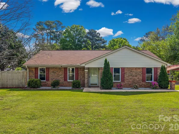 1820 Springsteen Rd, Rock Hill, SC 29730