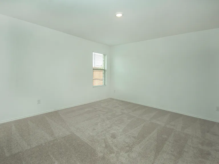 2905 Kings Table Ct — Photo 17