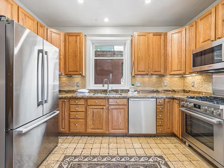 3828 Tejon St — Photo 2