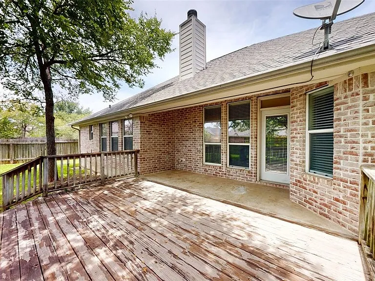 2350 Kendal Green Cir — Photo 24