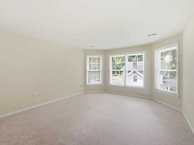 2725 Oldewood Dr — Photo 21