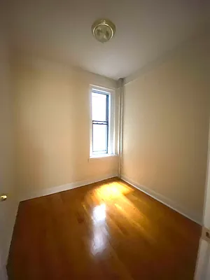 Rented by Urban Real Estate Property Group Inc | media 4