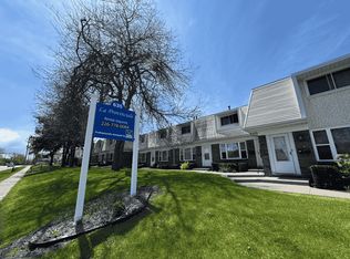 La Provinciale Townhomes, Sarnia, ON N7T 7P1