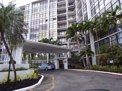 800 Parkview Dr APT 118, Hallandale, FL, 33009