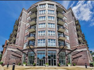 1000 W Adams St APT 401, Chicago, IL 60607