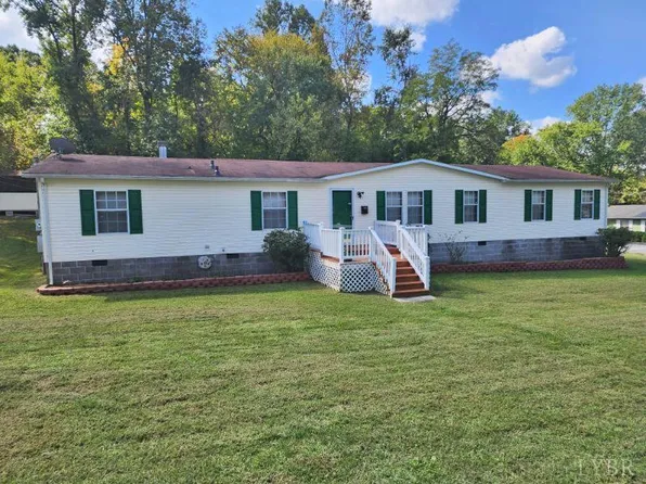 701 Walnut St, Farmville, VA 23901