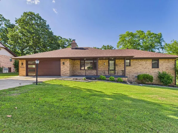 328 S Kingswood Dr, Mountain Home, AR 72653