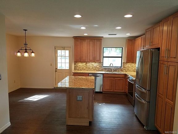 4th image of 9810 W Laurel Oak Ln