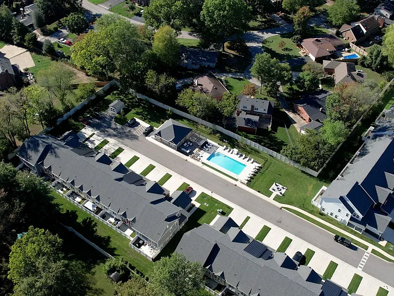 Bull Run Townhomes — Photo 42