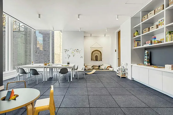 Building, photo 6