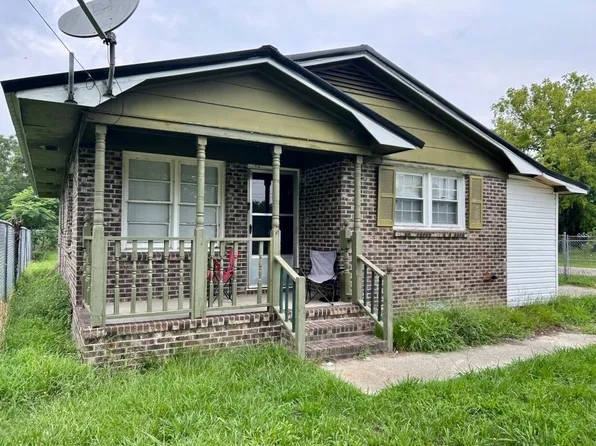 901 Ratcliff St, Bennettsville, SC 29512