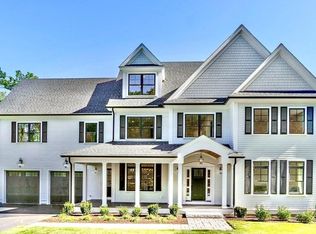 4 Crossman Rd, Woburn, MA 01801