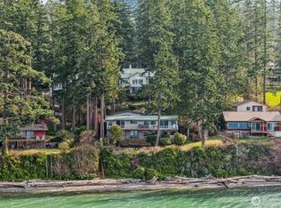 17340 Golden View Ave, La Conner, WA 98257