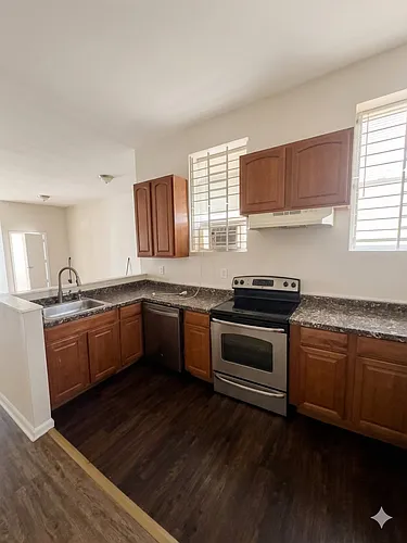 1522 Madison Ave #1 Photo 1