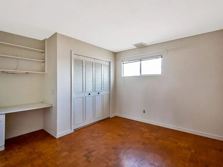 525 E Alameda Dr — Photo 24