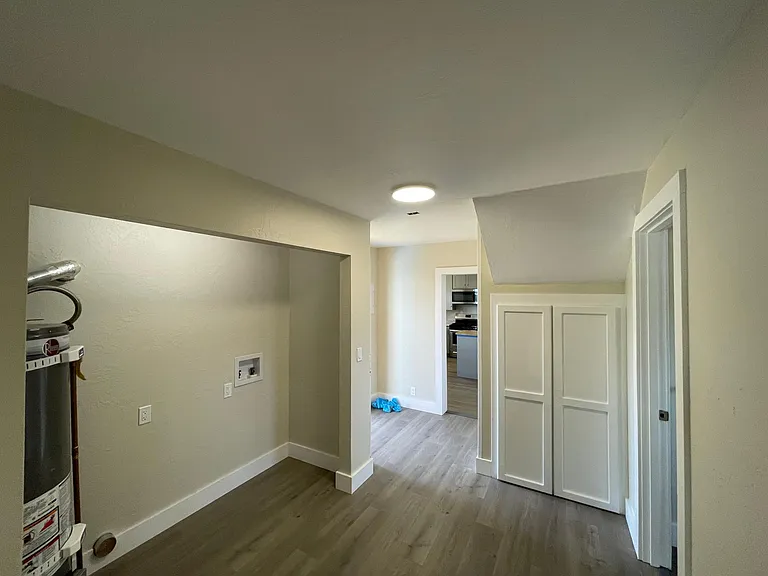 3241 Trinity St — Photo 26
