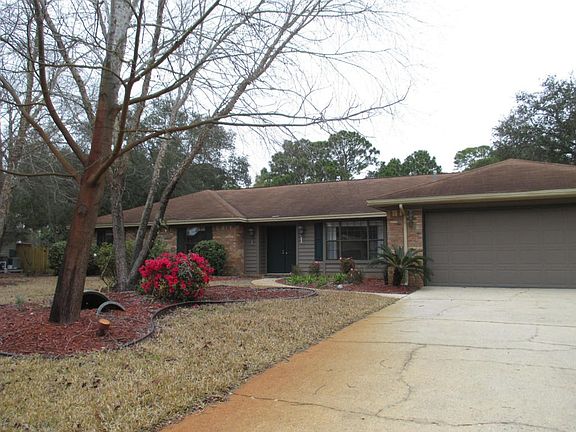 2nd image of 71 Country Club Dr E