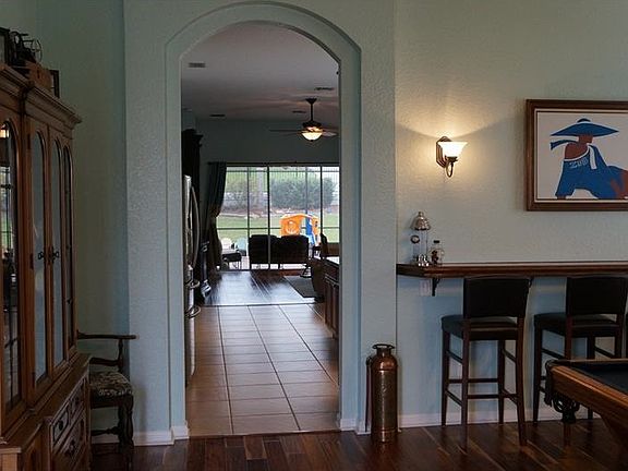 4th image of 2833 Columbus Ave