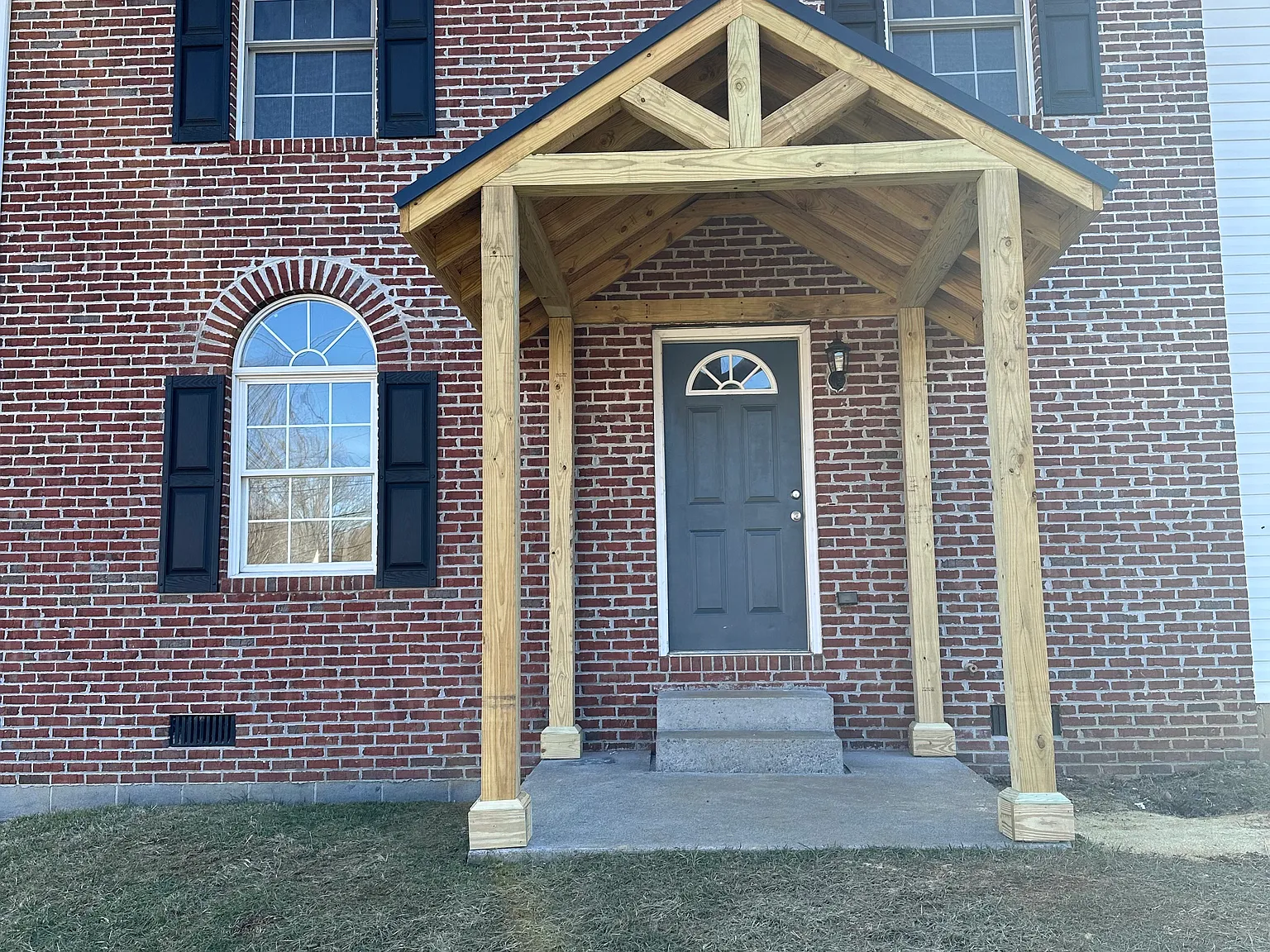 2 bed, 1.5 bath, $1,200 — Photo 2