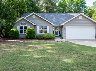 1205 Longleaf Dr NW, Pinehurst, NC 28374