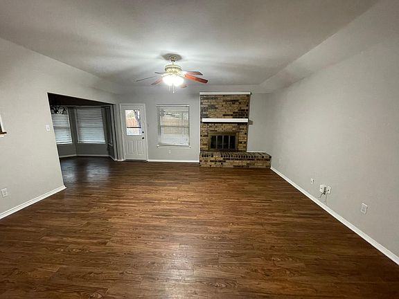 3rd image of 8229 Irish Dr