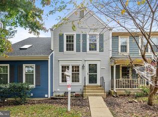6303 Chimney Wood Ct, Alexandria, VA 22306