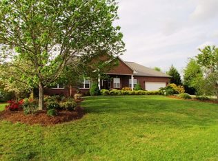 4480 Steeple Chase Dr, Hickory, NC 28601