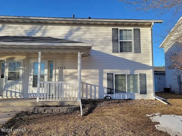 5388 6th Ave N, Grand Forks, ND 58203