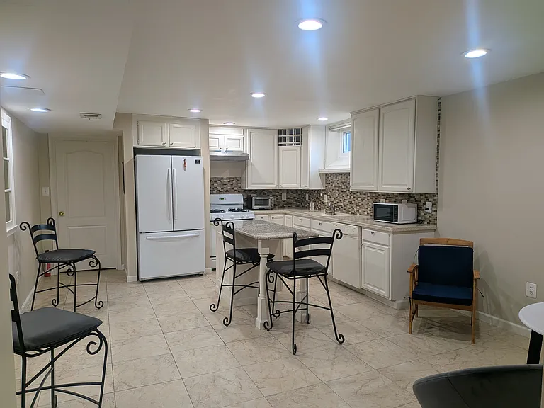 13395 Caballero Way — Photo 7