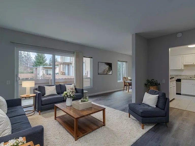 6001 Riverside Blvd — Photo 1