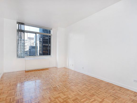 4th image of 145 E 48th St APT 24G