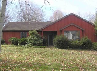 645 N Keel Ridge Rd, Hermitage, PA 16148