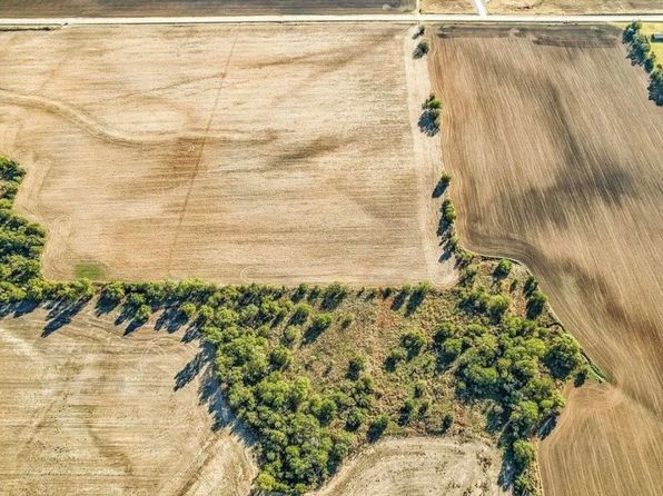 2 Thompson Lake Ests, Viola, KS 67149