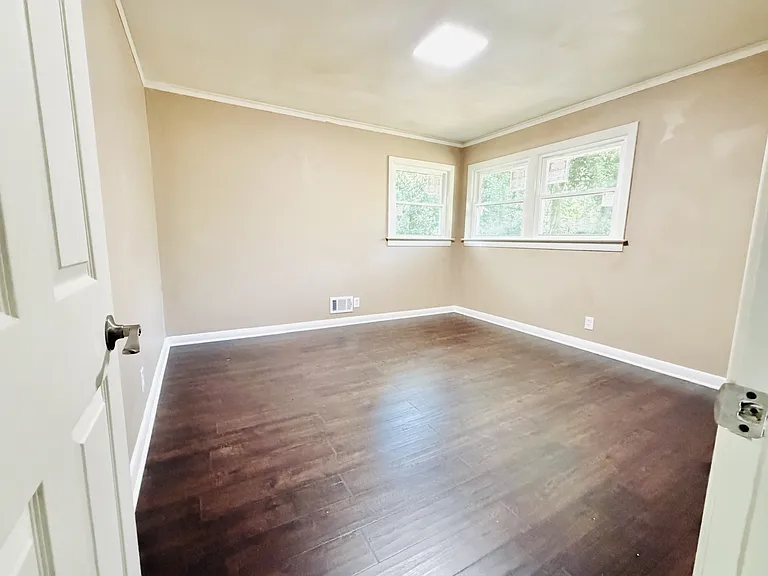 836 Delverton Rd — Photo 17