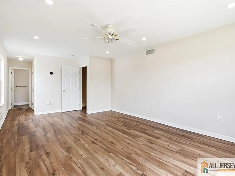 55 Parsler Pl — Photo 13