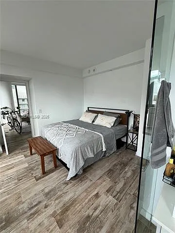 650 NE 32nd St #608 — Photo 12