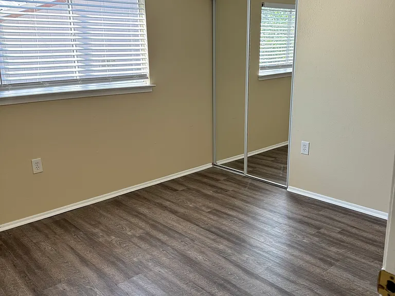 216 Gamblewood — Photo 24