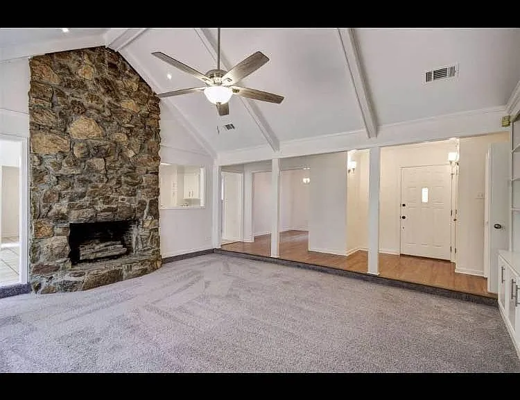 Springridge Cir — Photo 2