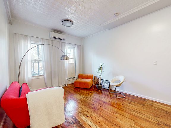 2nd image of 248 Driggs Ave APT 2L