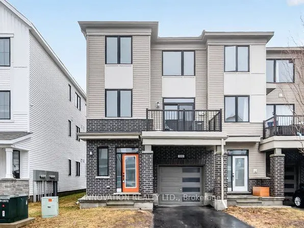 16 Caspian Row, Ottawa, ON K2V 0R7