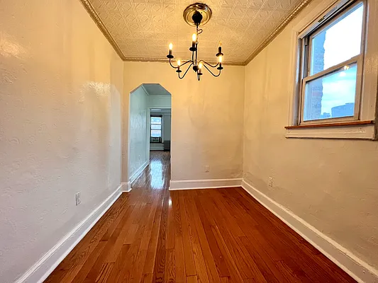 Rented by SERHANT. | media 7