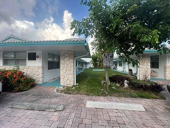 2nd image of 4238 Sea Grape Dr #5