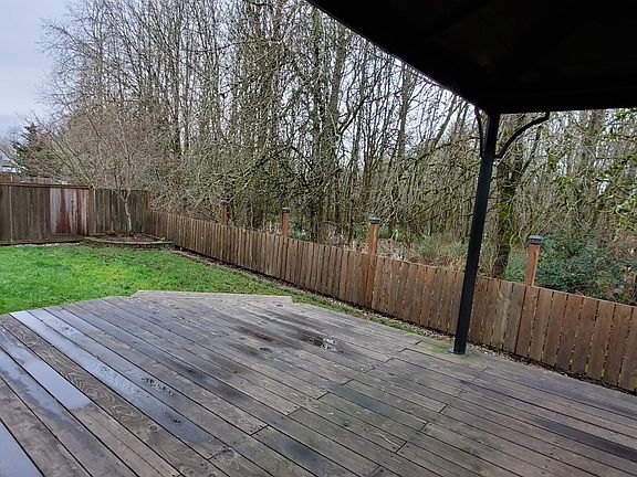 2nd image of 401 NW 29th Ave